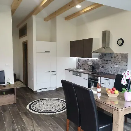 Apartma J&j